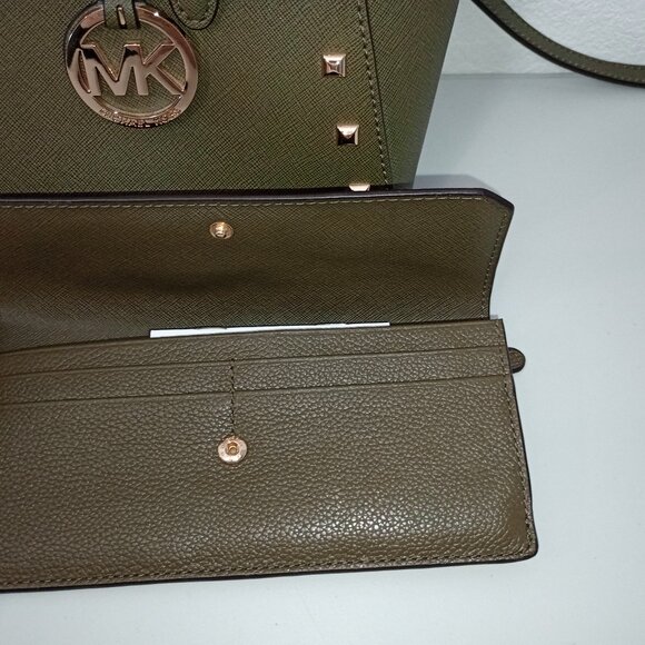 MICHAEL KORS- Olive Green Hand Bag With Matching Wallet - Picture 7 of 9